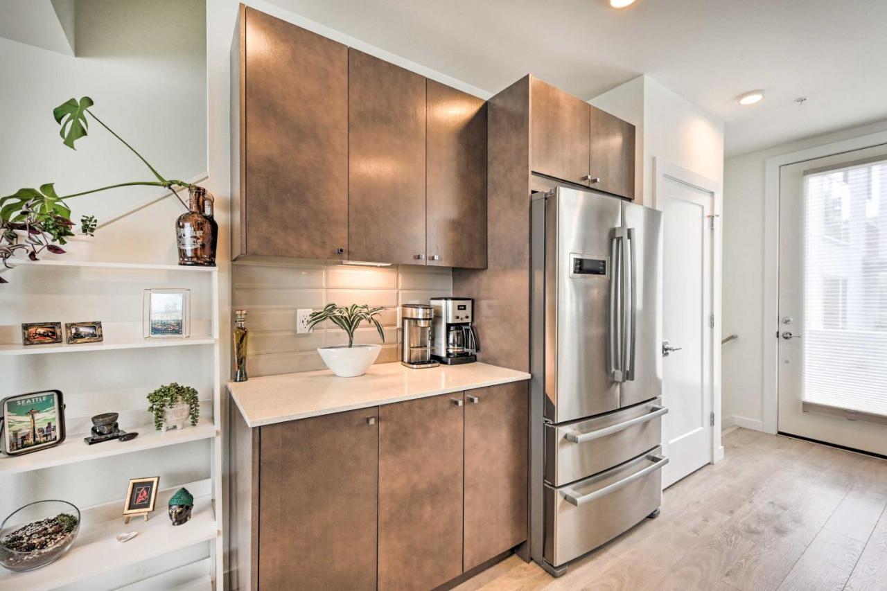 Stylish Townhome In Ballard Seattle Exterior photo